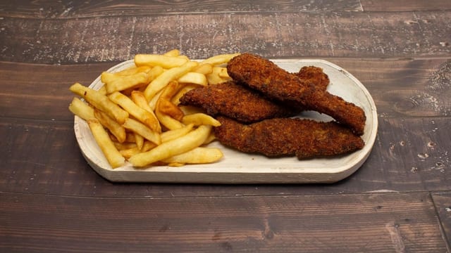 Cod Fish & Chips Dinner.